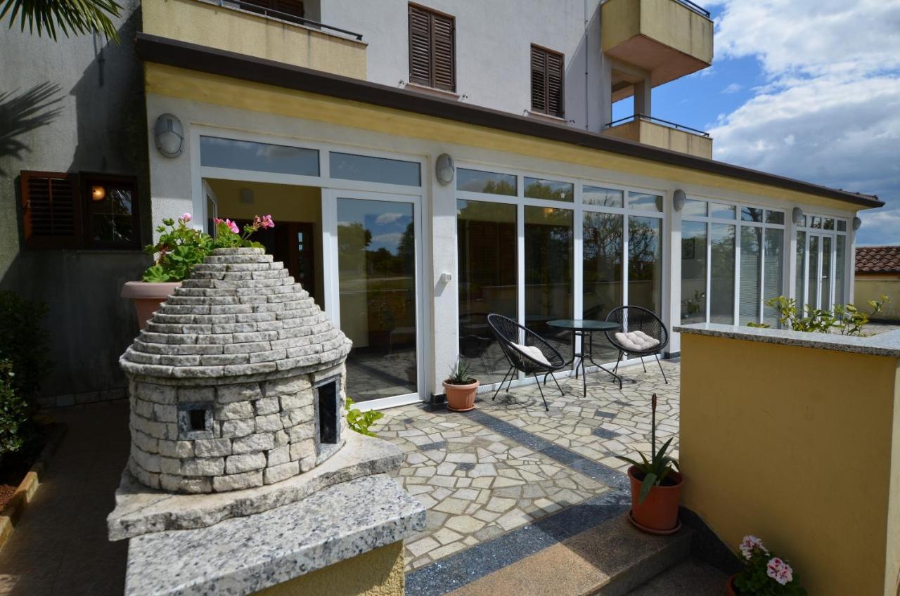 Zminj Apartments Žminj Exterior foto